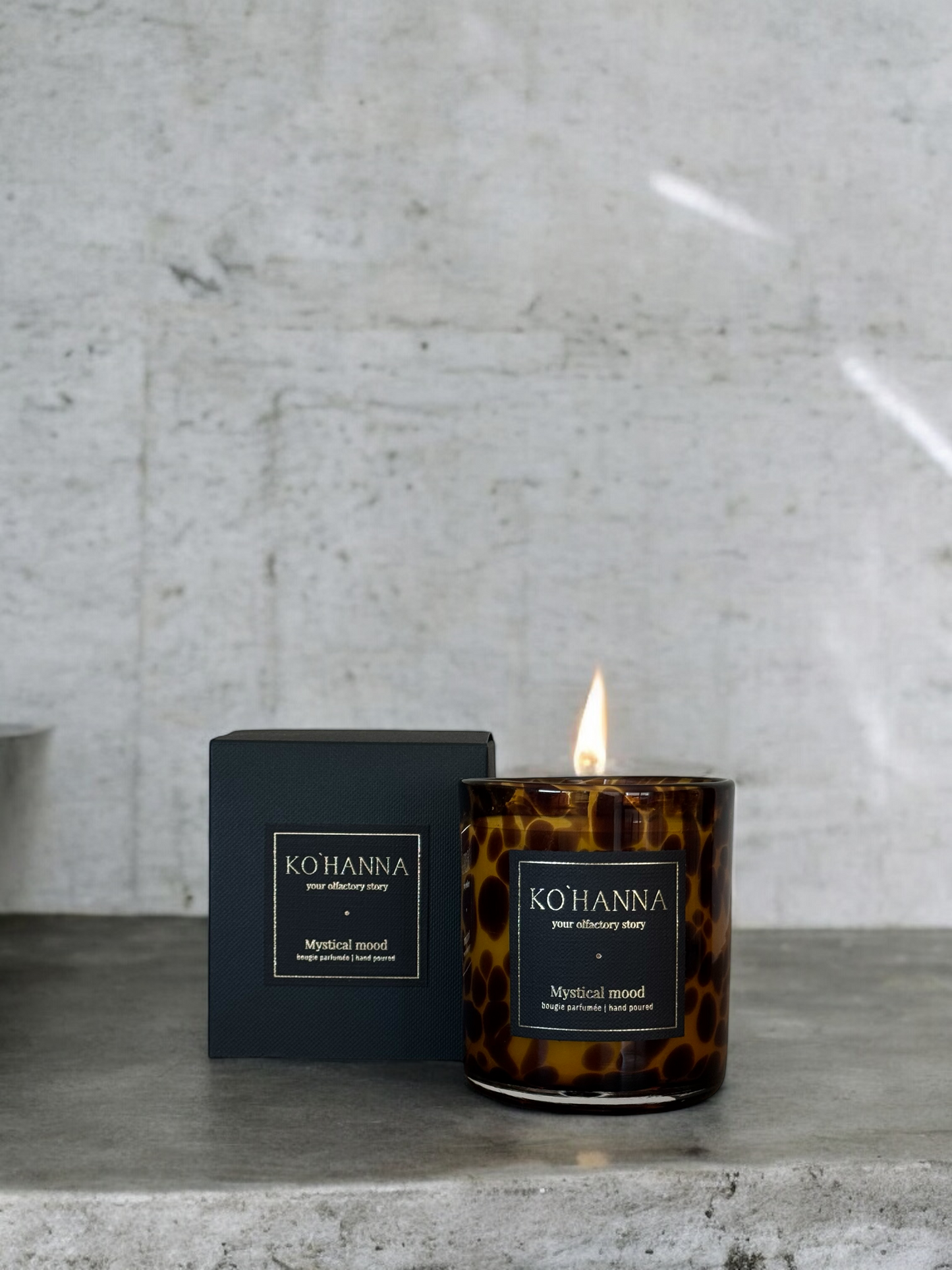 Mystical mood, Handmade Leopard Glass Candle, 250 ml