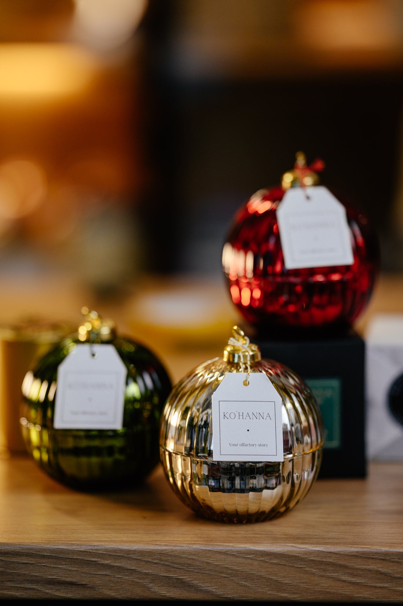 Christmas Green Bauble, Holiday Season, scented candle, 200 ml