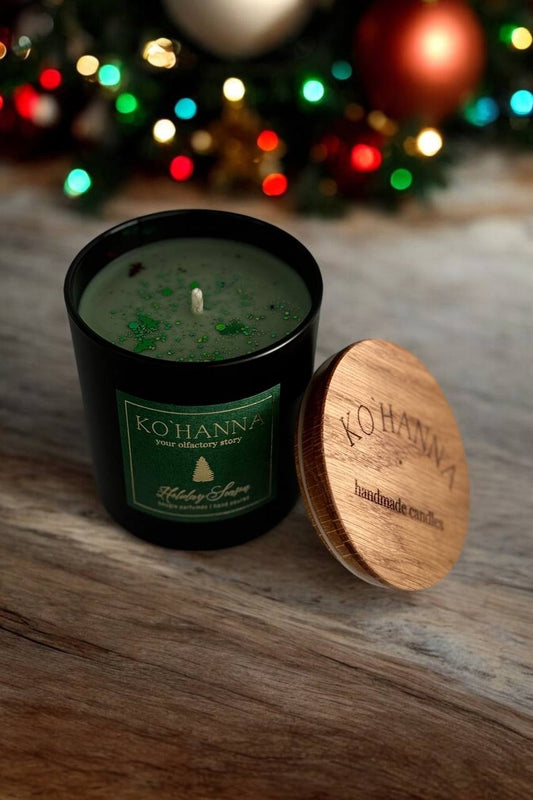 Holiday Season Christmas Handmade scented Candle 250 ml